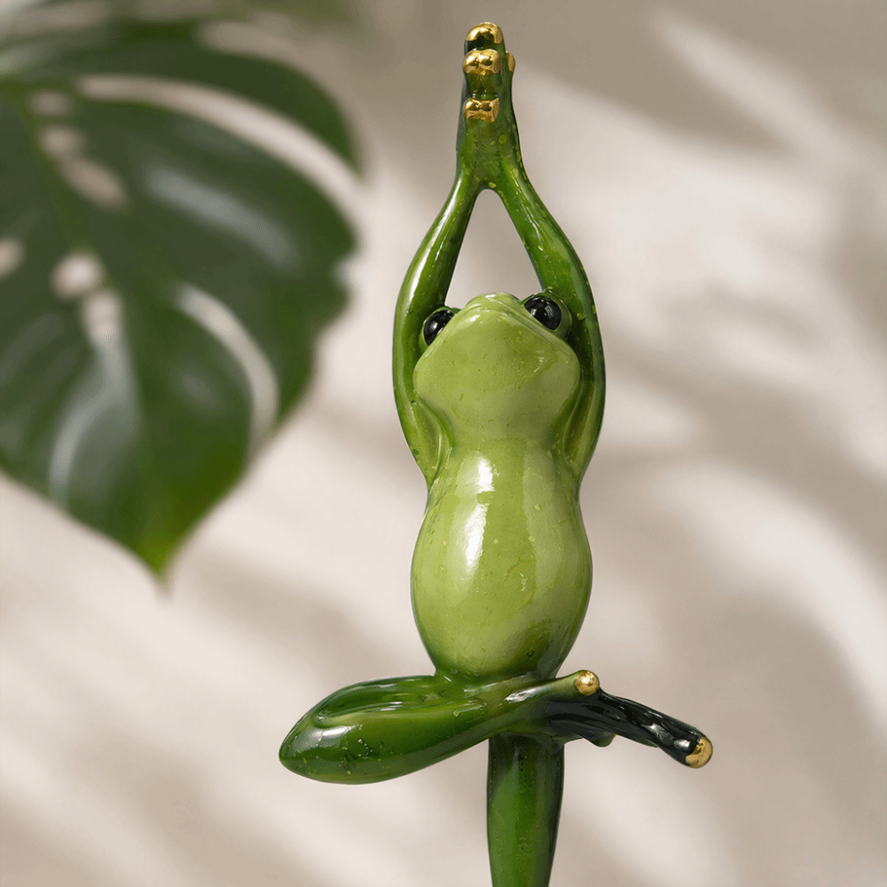 Figur Resin Amfibi Pose Yoga,  - Interior Design Mockup ulasan dan harga